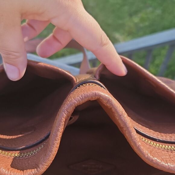 Fossil Brown Pebbled Leather Crossbody Bag - Picture 4 of 13